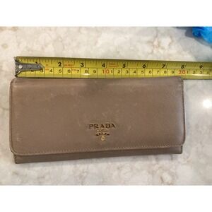 Prada Saffiano Leather Wallet Clutch‎ Zip Around Taupe